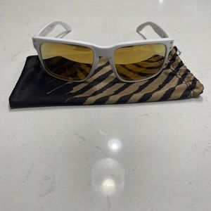 Oakley Holbrook Shaun White